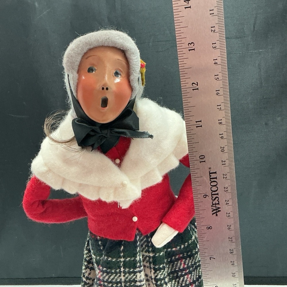 Byers Choice 1993 Limited Edition 53/100 Ice Skater Woman Plaid White Base RARE - Picture 10 of 11